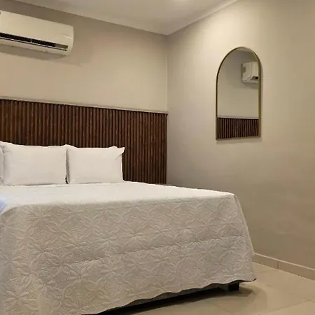 Hotel Casa La Tablada Aeropuerto 4*