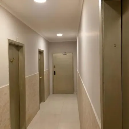 Casa La Tablada Aeropuerto Hotel 4*