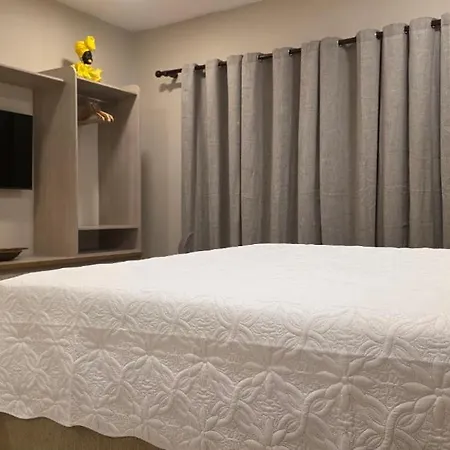 Casa La Tablada Aeropuerto Hotel
