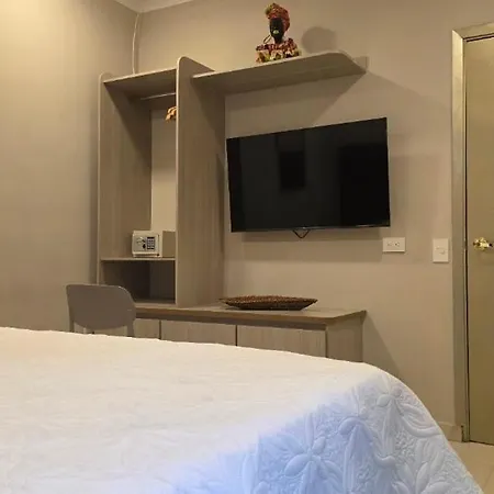 Casa La Tablada Aeropuerto Hotel