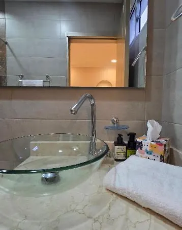 Casa La Tablada Aeropuerto 4*