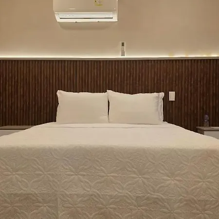 Hotel Casa La Tablada Aeropuerto 4*